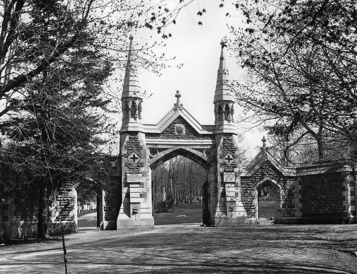 Mount Royal Cemetery — Montreal's haunted Victorian burial ground