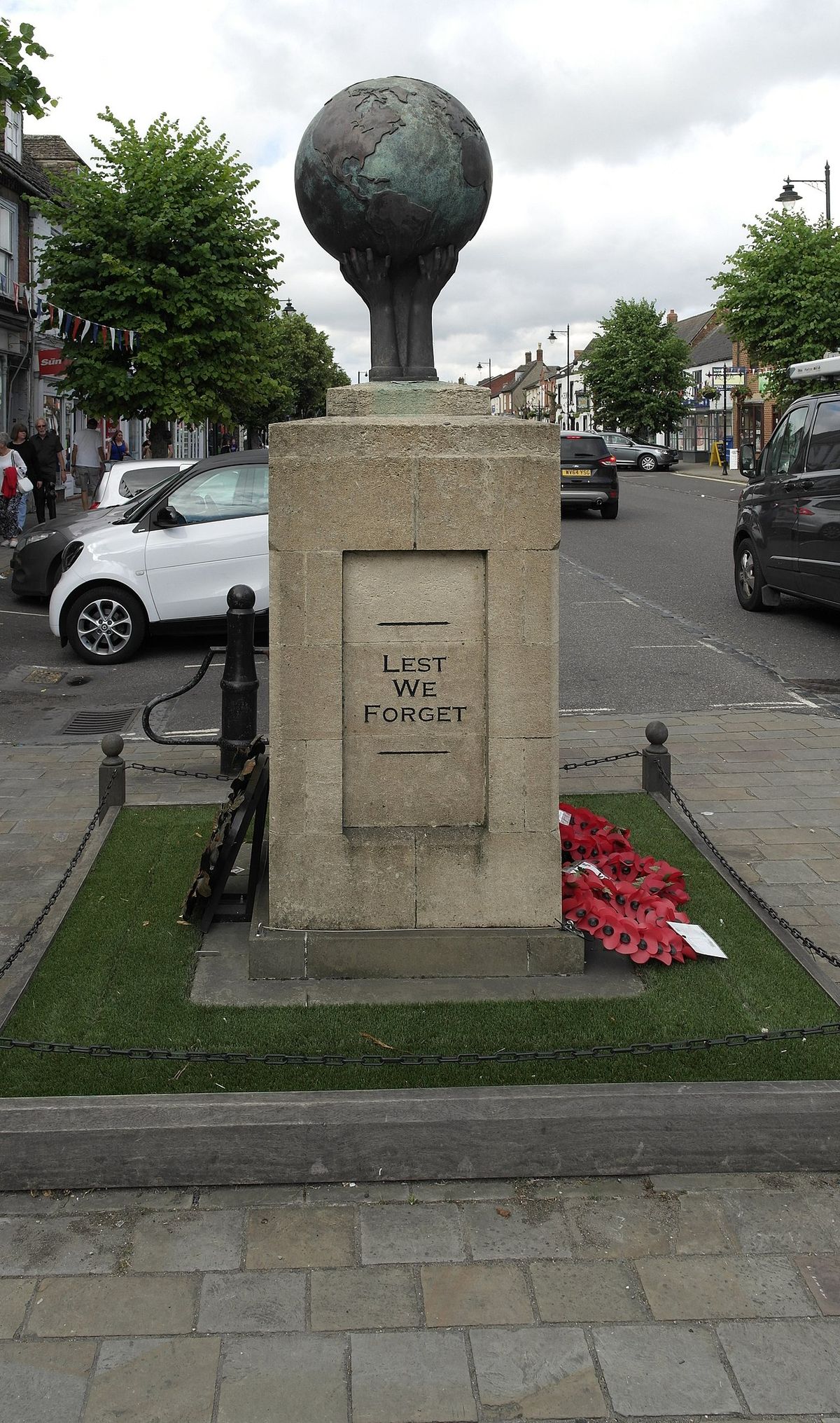 Ball Lightning and HMS Montague — An 18th-Century Naval Encounter (1749)